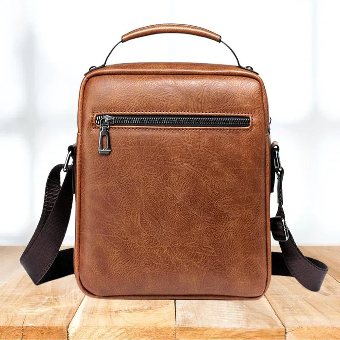 TravelLeaters Luxury Leather Laptop and Work Bag - Elegant Shoulder and Travel Bag for Travellers