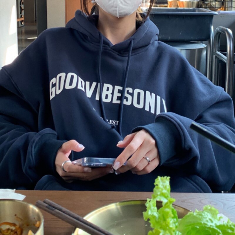 Hoodie oversize unisexe Good Vibes Only pour des ondes positives