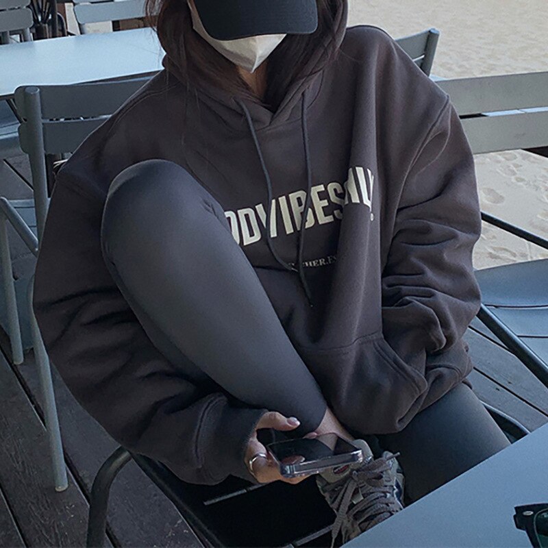 Hoodie oversize unisexe Good Vibes Only pour des ondes positives