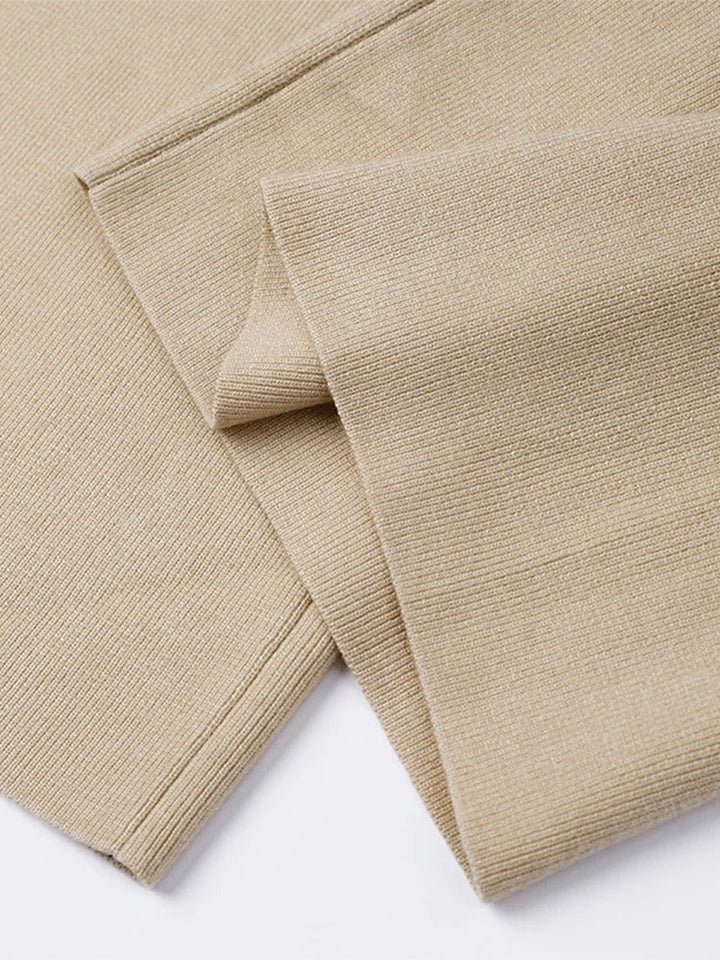 Coton Doux - Ensemble élégant à 2 pièces avec col roulé asymétrique pour un look stylé.