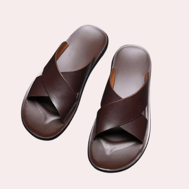 Sandales d'été élégantes Bjoern pour un confort ultime et un look tendance.
