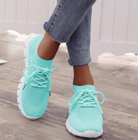 OrthoStyle - Sneakers Orthopédiques Élégants et Confortables pour les Amateurs de Mode