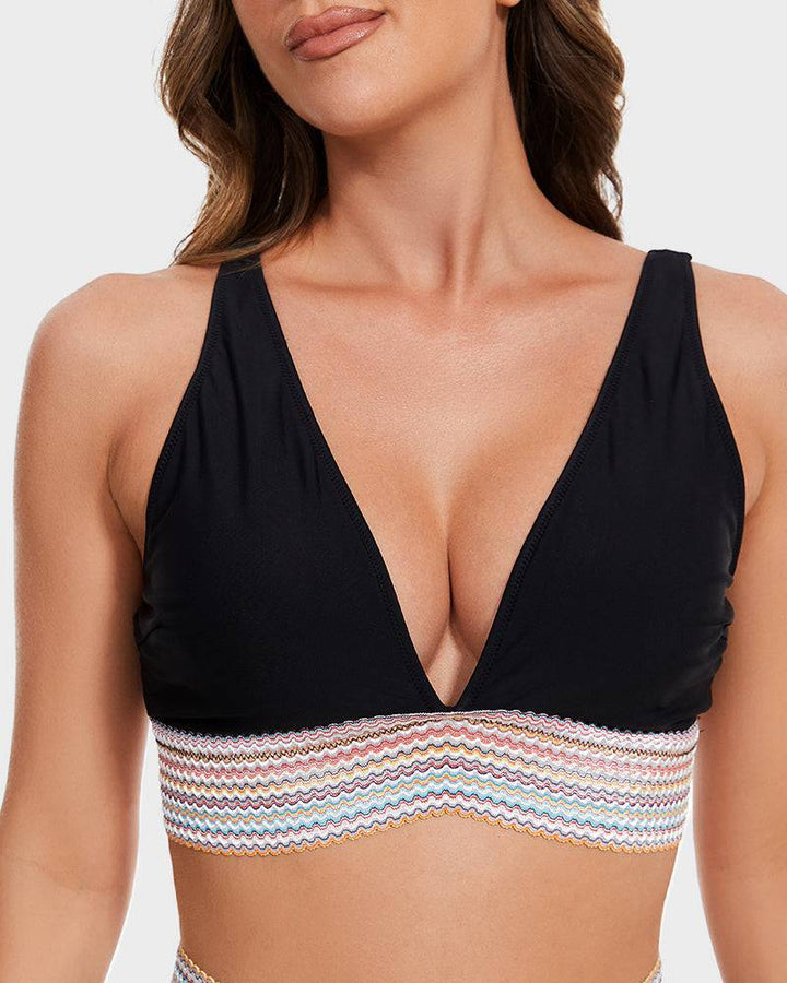 Bikini d'été pour femmes élégante en deux pièces avec une ceinture structurée élégante.