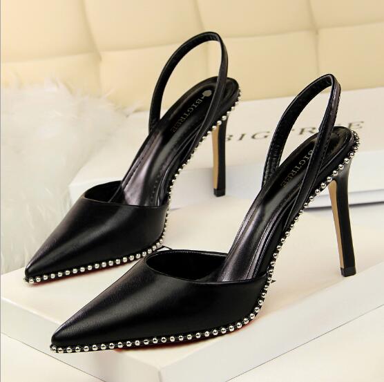 Dayci | Escarpins slingback élégants avec boutons pour un look chic